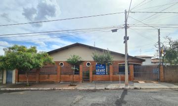 Alugar Casa / Padrão em Barretos. apenas R$ 850.000,00